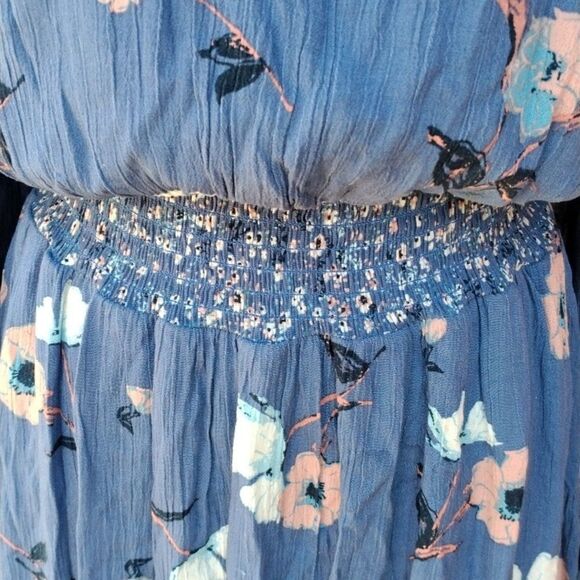 Shyanne Dress  - Picture 4 of 12